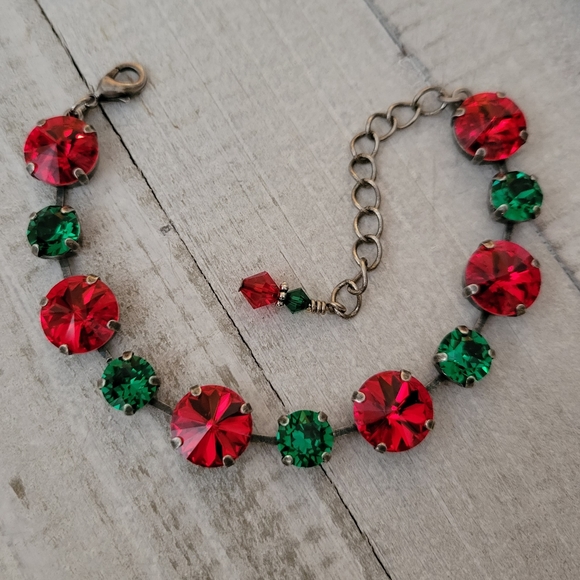 Austrian Crystal Bracelet in Antique Silver - Picture 6 of 9